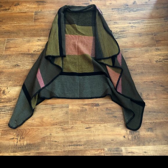 Lolë Jacquard Sleeveless Duster Cardigan O/S - Picture 10 of 13